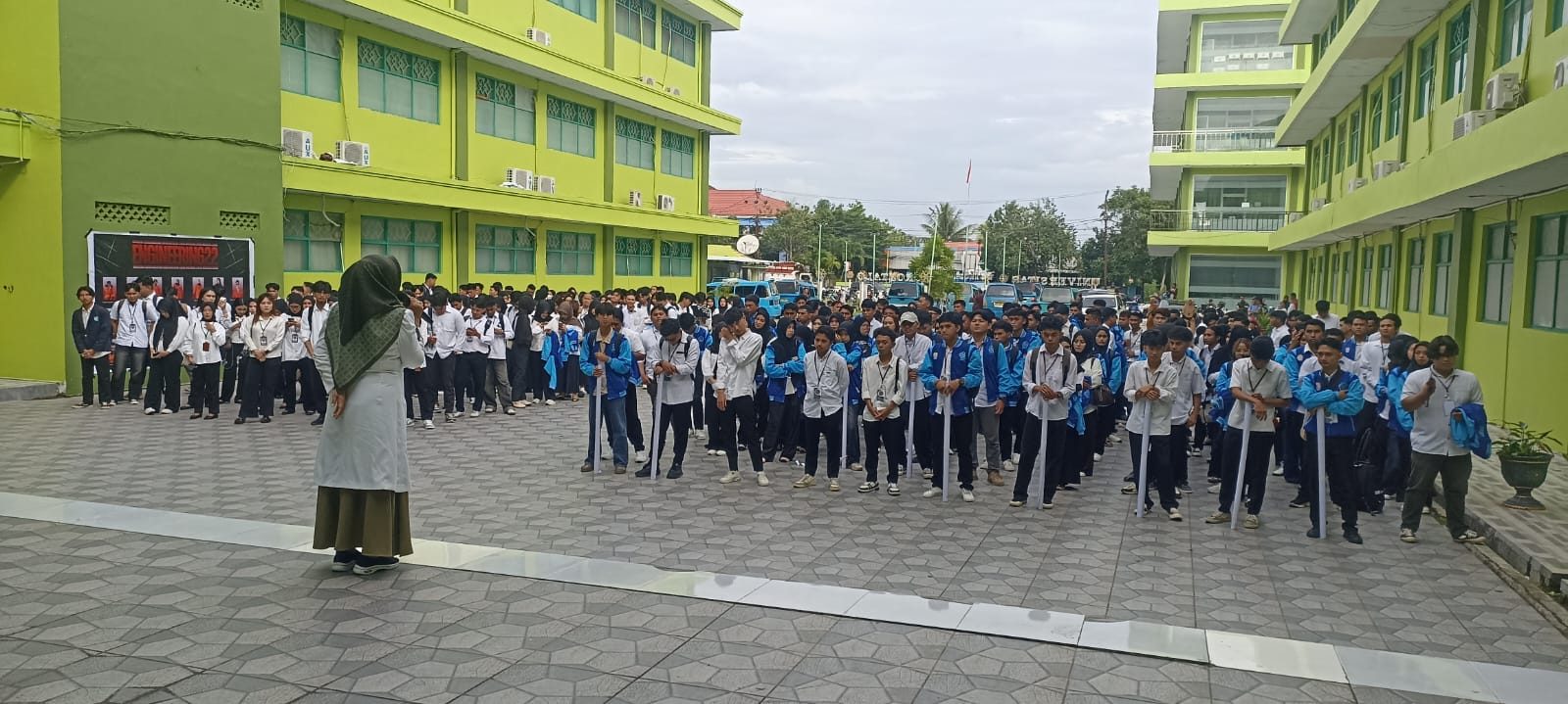 Rektor UNISAN Lepas 333 Mahasiswa KKN 2026, Hadirkan Desa Bersinar dan Kampung KB sebagai Program Khusus