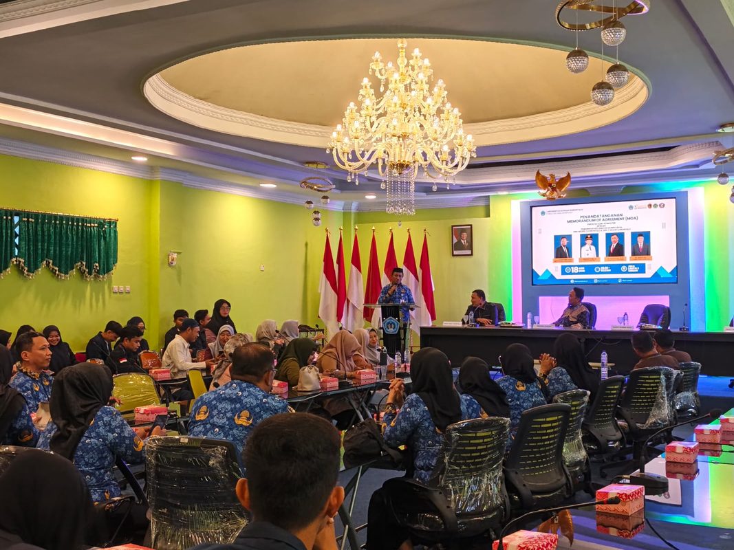 Fakultas Ilmu Komputer Unisan Gorontalo Gelar Seminar Teknologi dan Tandatangani MOA dengan Pemerintah Kecamatan Dumbo Raya serta Dua Sekolah